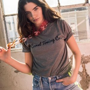 Barber Tee w/ screenprint “ CAMEL TOWING CO.” Sm